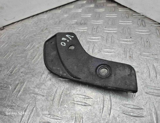 VOLVO V60 1 generation (2010-2020) Брызговик передний правый 31353521 28150207