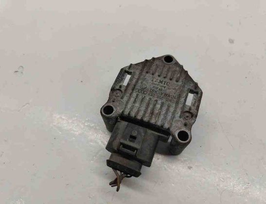 VOLKSWAGEN Golf 7 generation (2012-2024) High Voltage Ignition Coil 032905106B 31901555