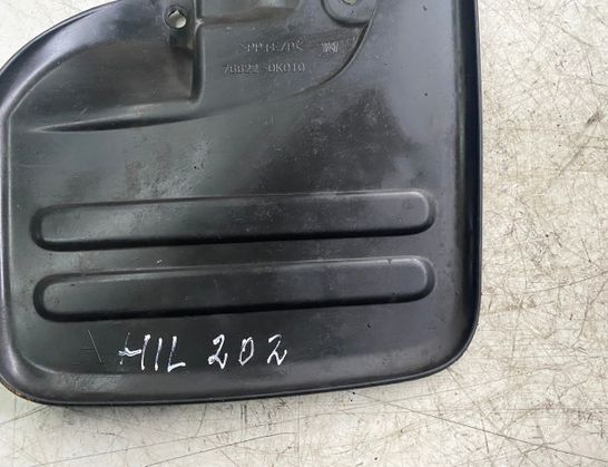 TOYOTA Hilux 7 generation (2005-2015) Брызговик передний левый 766220K010 32934241