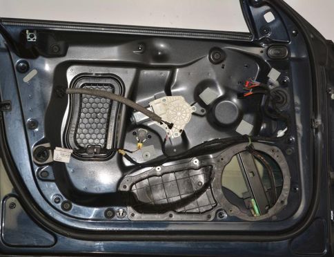 AUDI A6 C7/4G (2010-2020) Front Left Door 33015925