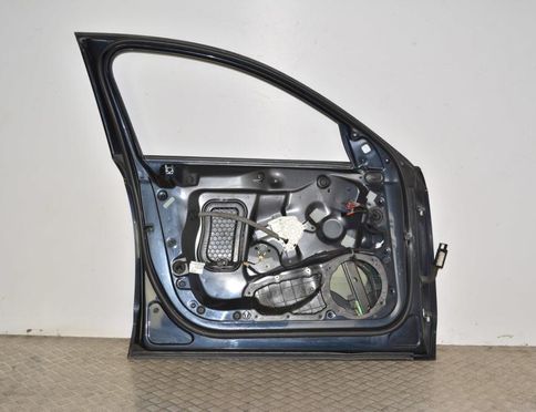 AUDI A6 C7/4G (2010-2020) Front Left Door 33015925