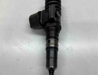 VOLKSWAGEN Golf 5 generation (2003-2009) Fuel Injector 03G130073G 32574303