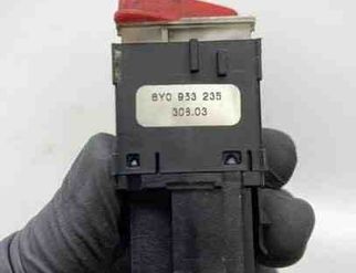 SKODA Fabia 6Y (1999-2007) Vészjelző gomb 6Y0953235 23949298