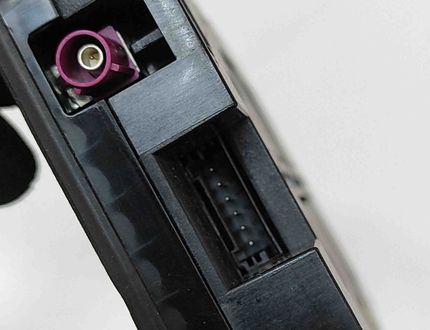 VOLKSWAGEN Touareg 3 generation (2018-2024) Беспроводная зарядная станция 4N0035502B 30908186