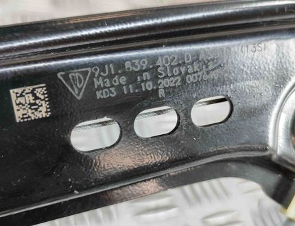 AUDI e-tron GT 1 generation (2020-2024) Стеклоподъемник задней правой двери 9J1839402D 31454745