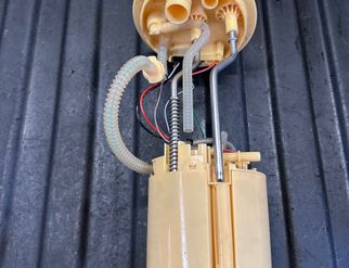 LAND ROVER Discovery 5 generation (2016-2024) Fuel Pump HY329H307CA 32989436