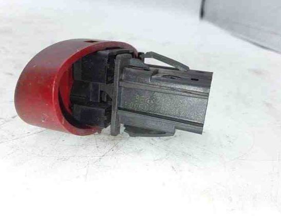 PEUGEOT 206 1 generation (1998-2009) кнопка опасности 9643213777 25494575