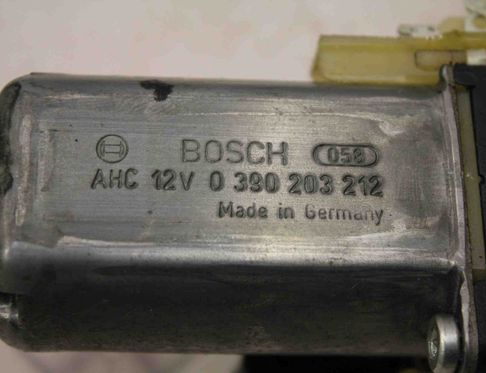 MERCEDES-BENZ CLS-Class C219 (2004-2010) Моторчик переднего правого сиденья 0390203212 12095786