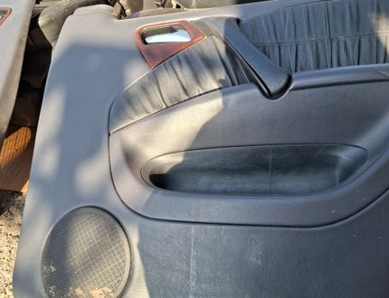 MERCEDES-BENZ M-Class W163 (1997-2005) Внутренние сиденья с комплектом дверных карт 32835519
