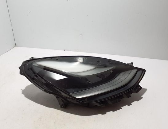 TESLA Model Y 1 generation (2020-2024) Фара передняя правая 1514953 33021772