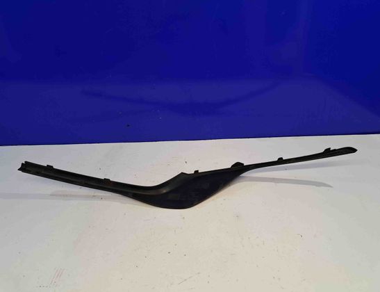 VOLVO V40 2 generation (2012-2020) Левый угол переднего бампера 31353520 22480547