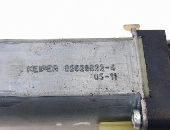 CHRYSLER 300C 1 generation (2005-2011) Моторчик переднего правого сиденья 820289224 32752557