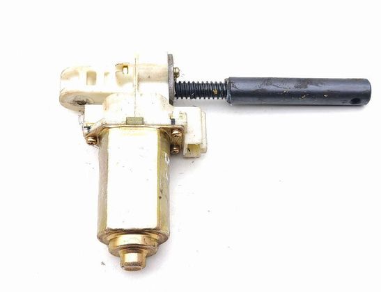 MITSUBISHI Pajero Sport 1 generation (1996-2008) Bal első ülés vezérlőmotorja 036620,65327,030620,3909411 32947951