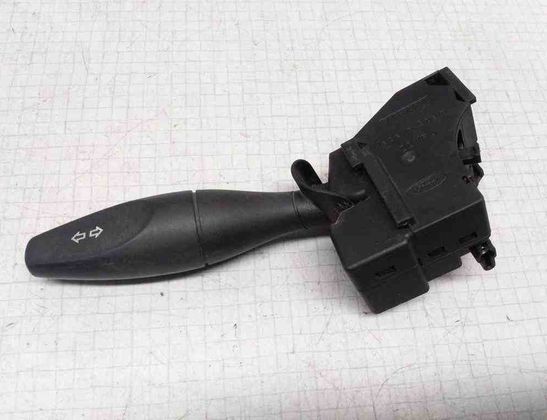 NISSAN X-Trail T30 (2001-2007) Turn switch knob YC1T13335AD 32624555