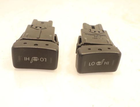 SUZUKI Vitara 2 generation (2014-2023) Выключатель обогрева 32906518