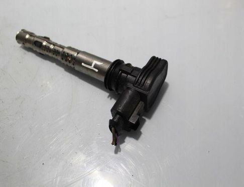 AUDI A3 8P (2003-2013) Magasfeszültségű gyújtóvezeték (gyújtógyertya-huzalok) 32918420