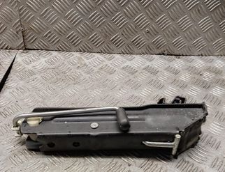 VOLKSWAGEN Passat B6 (2005-2010) Lift Jack 3c0011031b 32960297